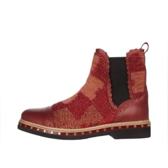 NEW Free People Textile Atlas Chelsea Boot in Burgundy Red Kilim size 6 - Picture 2 of 8